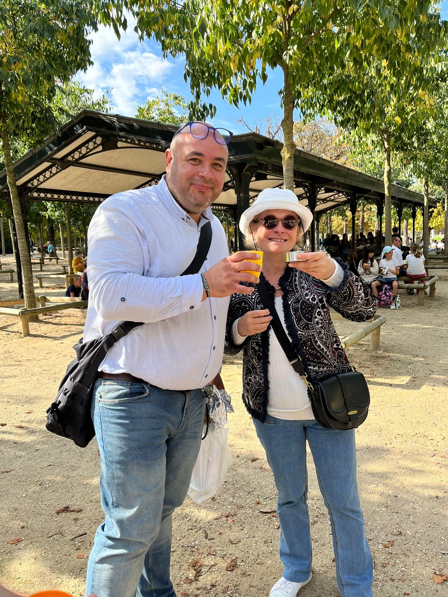 Adjoints dans le parc du Luxembourg