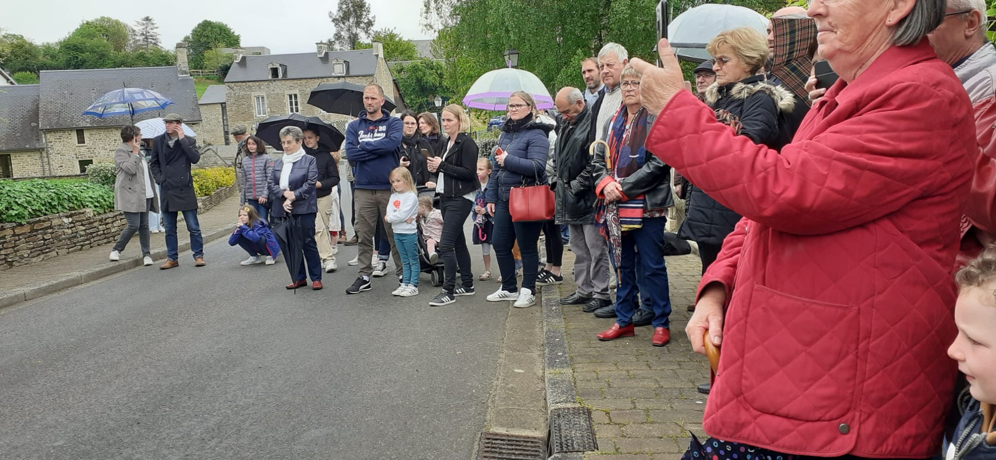 Affluence a la ceremonie de commemoration du 08 mai 1945 2