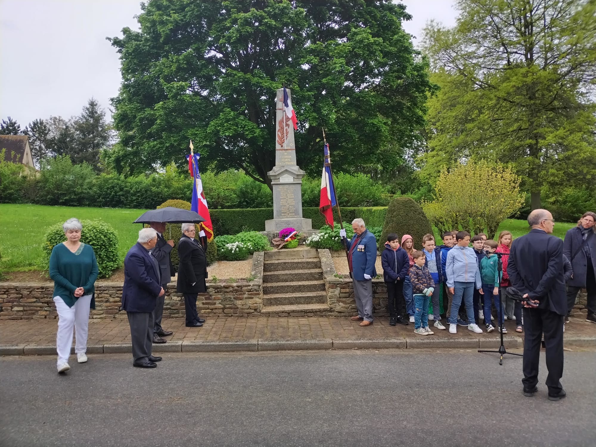 Cloture de la ceremonie de commemoration du 08 mai 1945