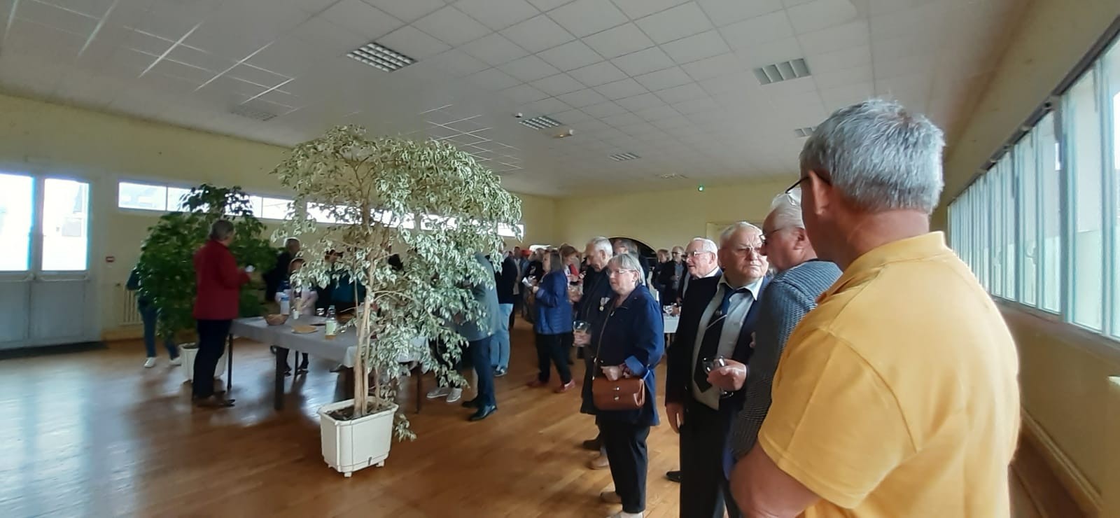 Assemblée à la salle des fetes