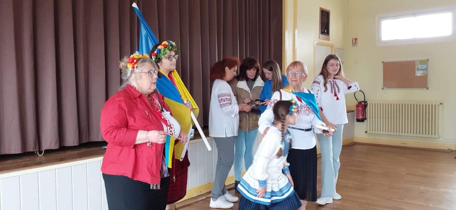Délégation ukrainienne à la salle des fêtes