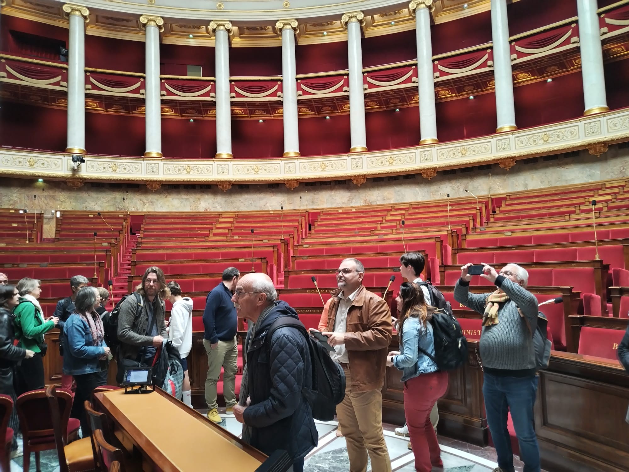 Groupe de VAL d'ARRY dans l'hémicycle