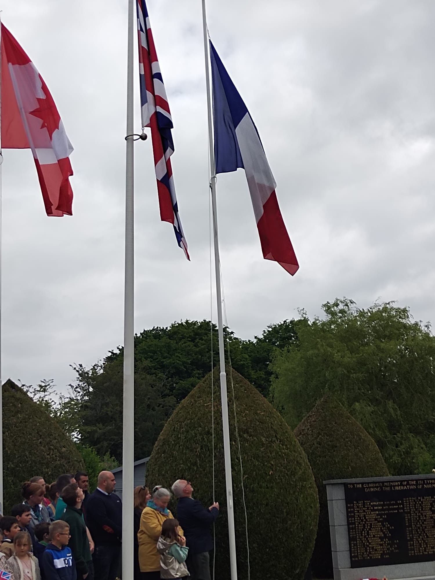 Levee du drapeau francais