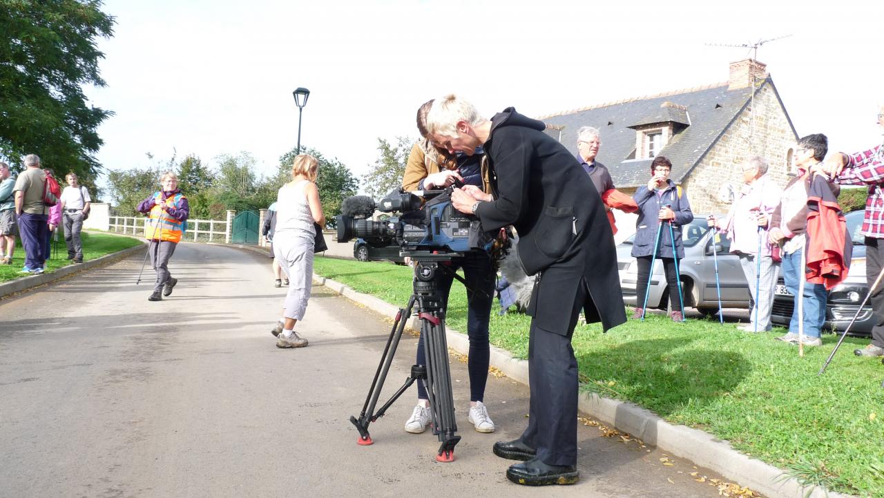 Journalistes de France 3 à notre arrivée à la Flaguais (Missy)