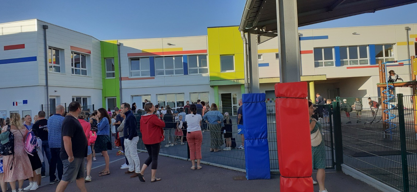 Photo de l'école de VAL d'ARRY pour la rentrée scolaire 2023