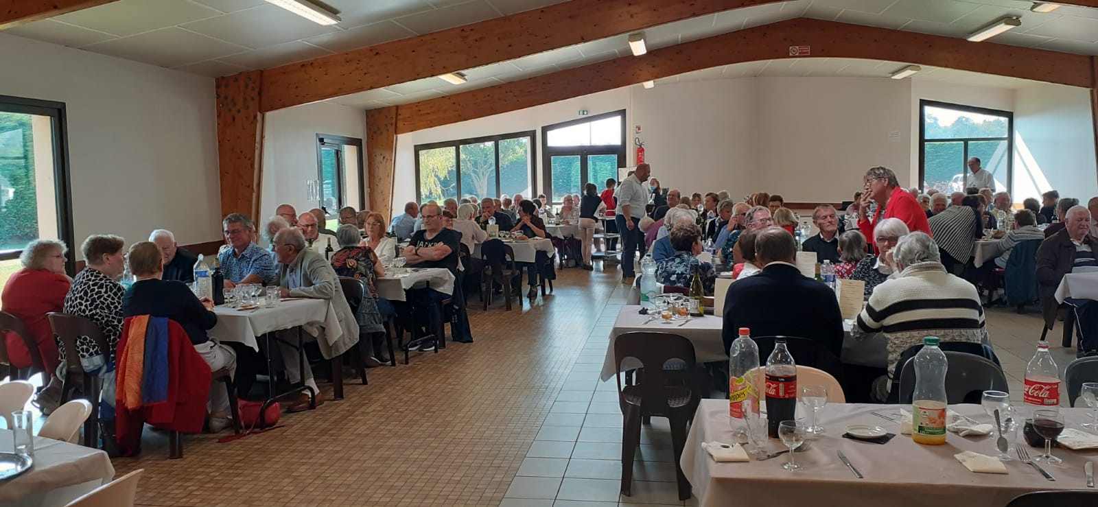 Salle du repas des aines 2